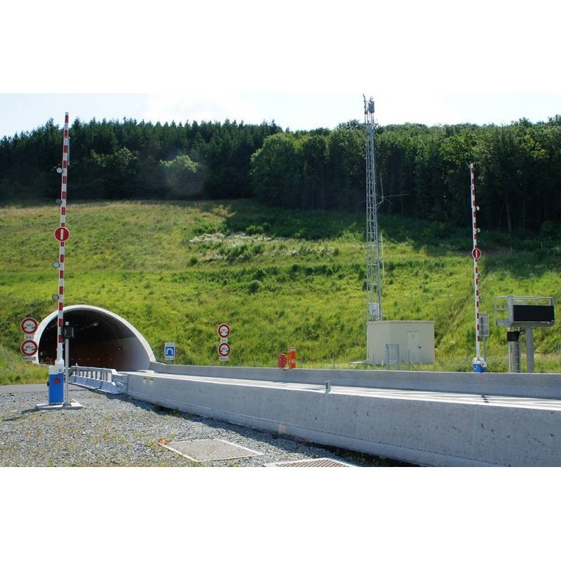 Installation barrière automatique haute résistance en fibre de verre Cavaillon