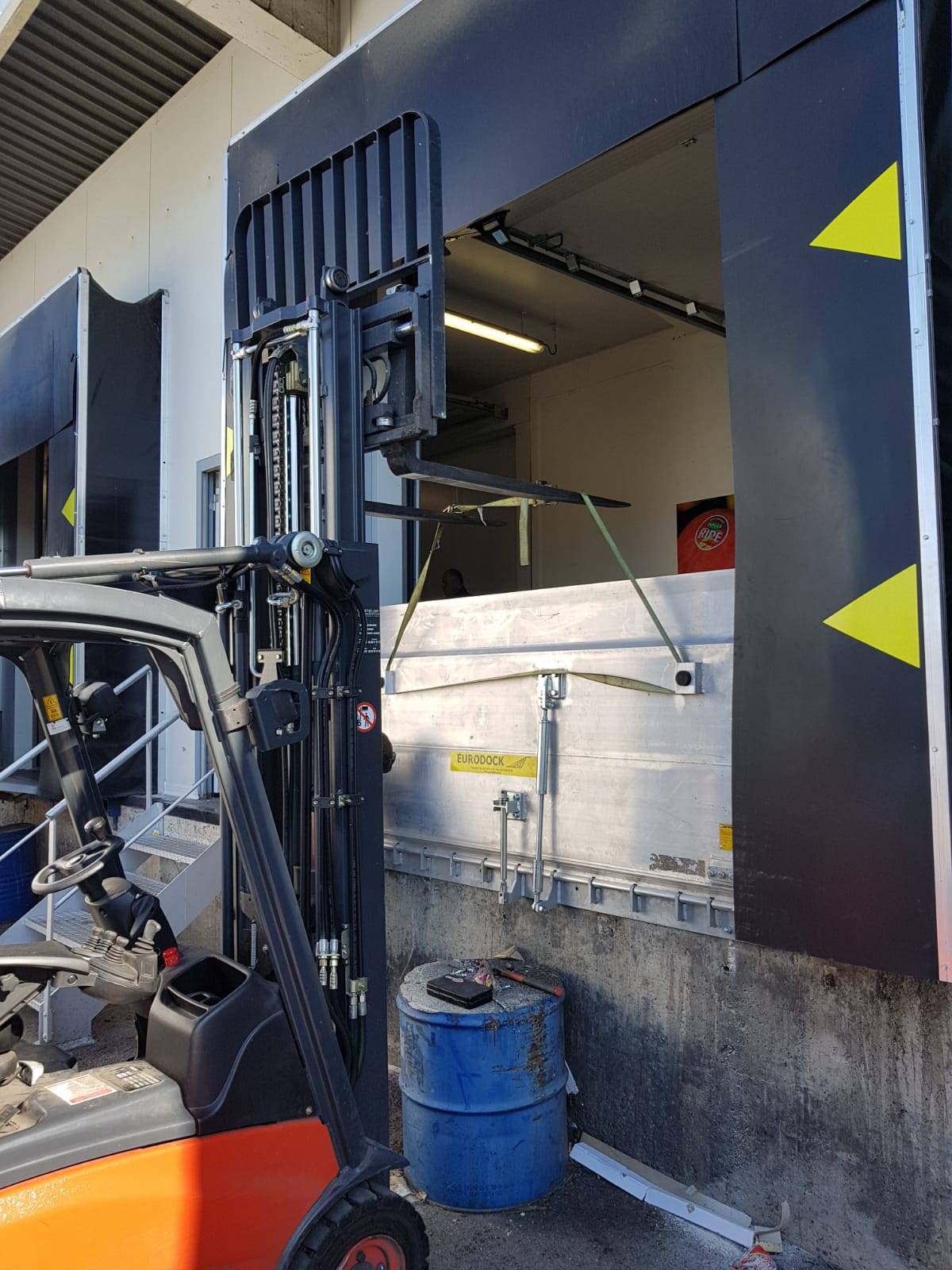 Dépannage d’urgence et maintenance Equipement de quai Pont lourd de chargement Lançon de Provence