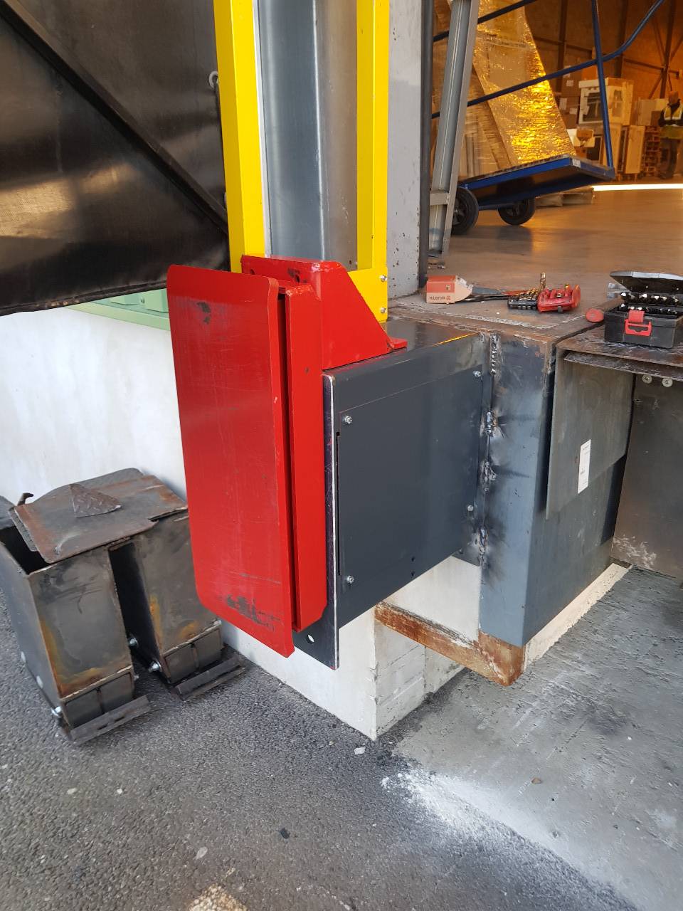 Installation, l’entretien et le dépannage de butoirs de sécurité avec zone refuge à Miramas