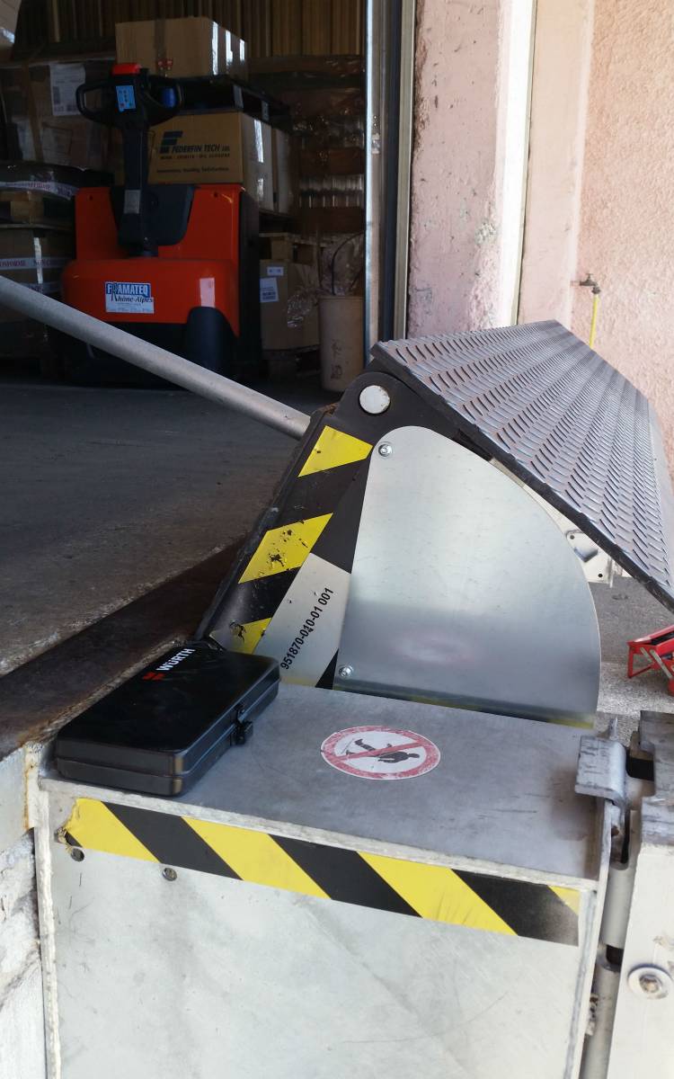 Maintenance et dépannage de mini quai avec zone refuge à Géménos Maintenance réglementaire des équipements