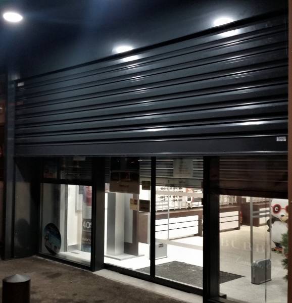 Installation rideau métallique anti découpe 13