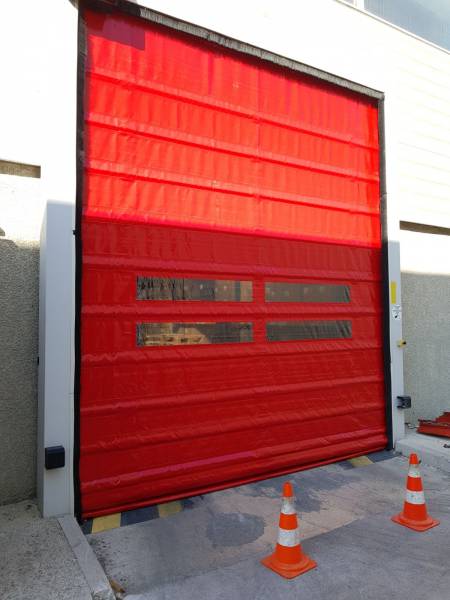 Remplacement bâche porte rapide à Sorgues