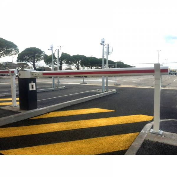 Installation barrière automatique en aluminium renforcée Aix en Provence