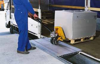 Pose de ponts de transbordement en aluminium Equipement de quai Miramas