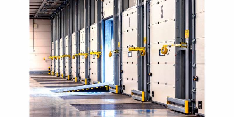 Dépannage en urgence de portes sectionnelles universelles ASSA ABLOY à Salon de Provence